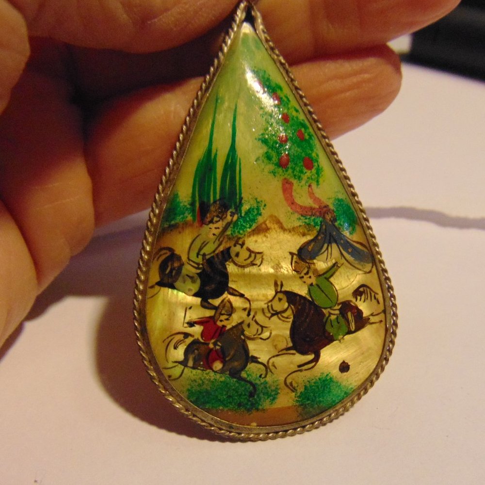 VINTAGE ASIAN MOP PENDANT